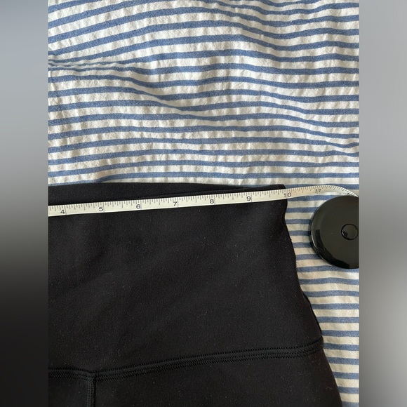 Black Lululemon Align Biker Shorts 8” Size 2 - Picture 6 of 7